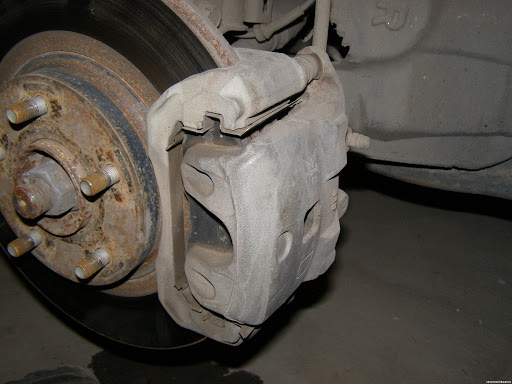 Как устранить скрип тормозных колодок - AllVag.ru