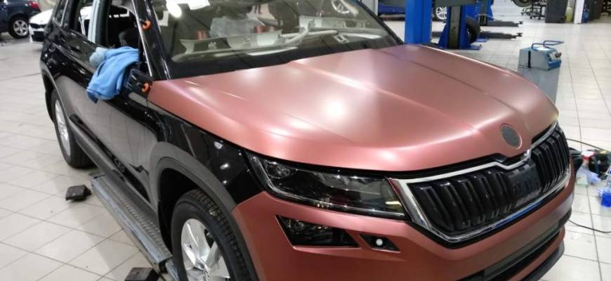 Преимущества виниловой оклейки автомобиля Преимущества виниловой оклейки автомобиля